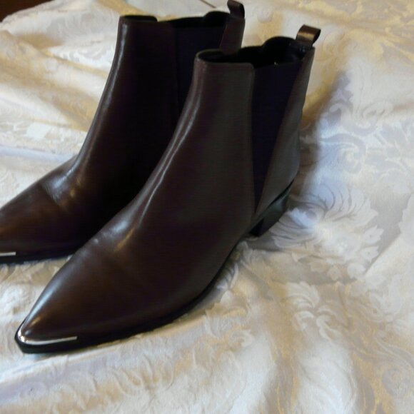 MARC FISHER LTD Womens Leather Point Elastic Slip-On Ankle Boots Mulberry Size 7 - Picture 5 of 9